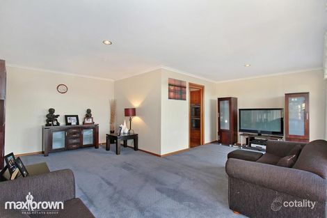 Property photo of 47 Switchback Road Chirnside Park VIC 3116