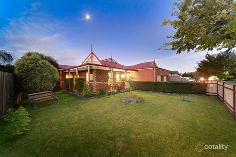 33 Sinatra Way, Cranbourne East, VIC 3977