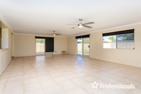 Property photo of 12 Lyrebird Loop Seville Grove WA 6112
