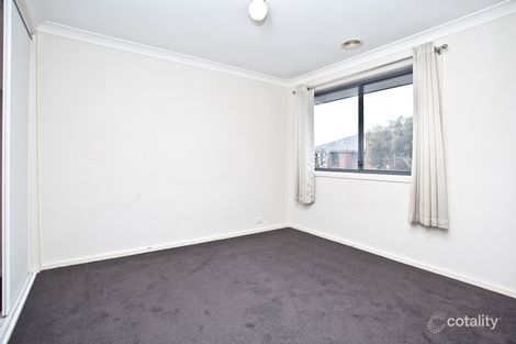 Property photo of 19 Eloura Circuit Taylors Hill VIC 3037