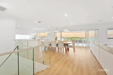 Property photo of 48 Turtles Bend Secret Harbour WA 6173