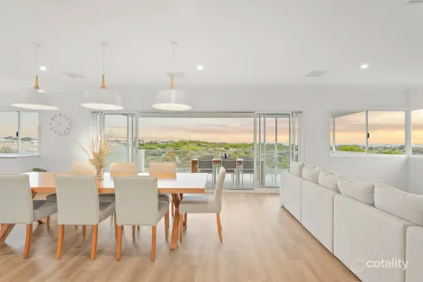 Property photo of 48 Turtles Bend Secret Harbour WA 6173