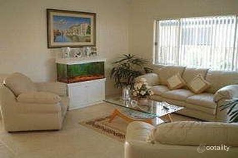 Property photo of 16 Imperia Crescent Varsity Lakes QLD 4227