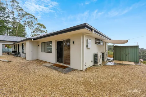 19 Emmett Rd, Crafers West, SA 5152