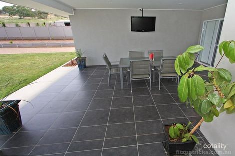 Property photo of 2 Spencer Place Tatton NSW 2650