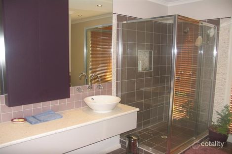 Property photo of 2 Jack William Way Berwick VIC 3806