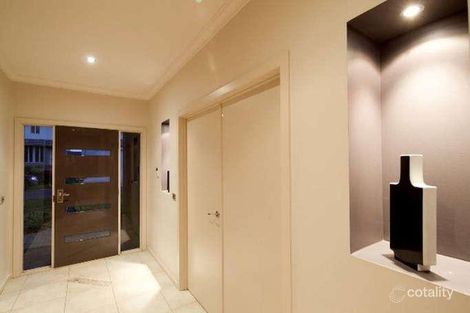 Property photo of 7 Corowa Place Sandhurst VIC 3977
