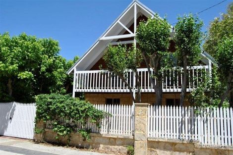 105 Attfield St, South Fremantle, WA 6162