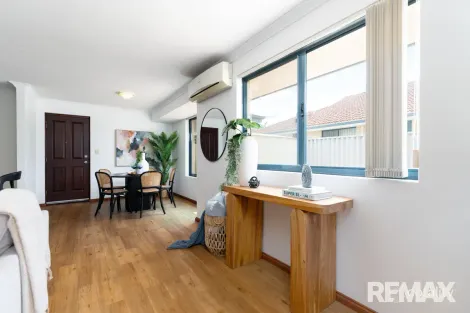 Property photo of 34 Palm Corner Quinns Rocks WA 6030