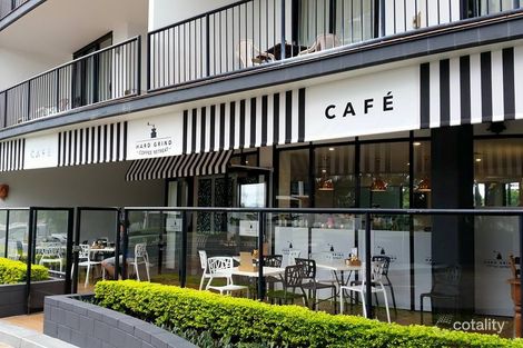 304/32 Surf Pde, Broadbeach, QLD 4218