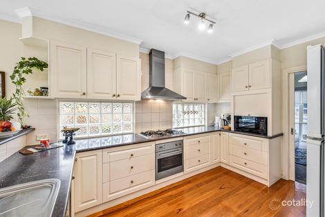 Property photo of 9 Cresthaven Boulevard Berwick VIC 3806