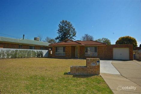 7 Magnolia Pde, Lake Albert, NSW 2650