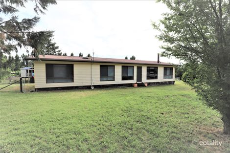 12 Queen St, Wallendbeen, NSW 2588