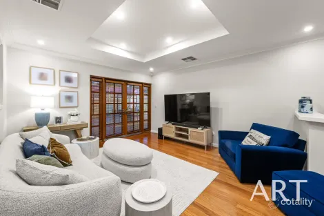 Property photo of 17 Tatton Turn Canning Vale WA 6155