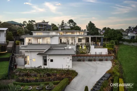 Property photo of 14 Seanna Place Brookwater QLD 4300