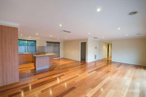 Property photo of 11 Regency Road Roxburgh Park VIC 3064