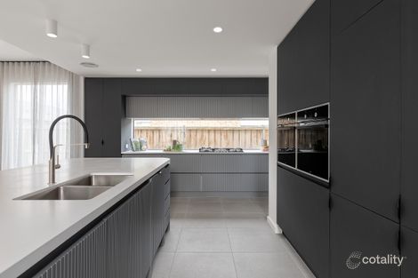 Property photo of 6 Penfolds Rise Doncaster VIC 3108