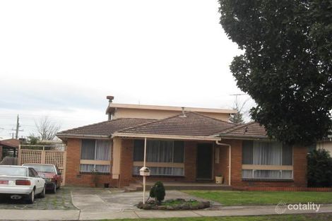 Property photo of 18 Manooka Court Keysborough VIC 3173