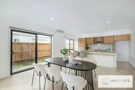 Property photo of 36 Otterham Way Werribee VIC 3030