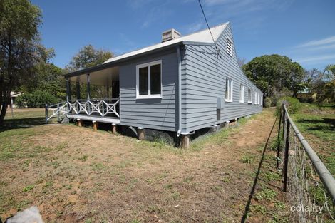 Property photo of 74 Racecourse Road Richmond Hill QLD 4820