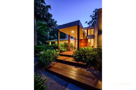 Property photo of 21 Bowerbird Place Mons QLD 4556