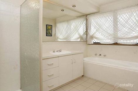 Property photo of 6 Moss Close Hoppers Crossing VIC 3029