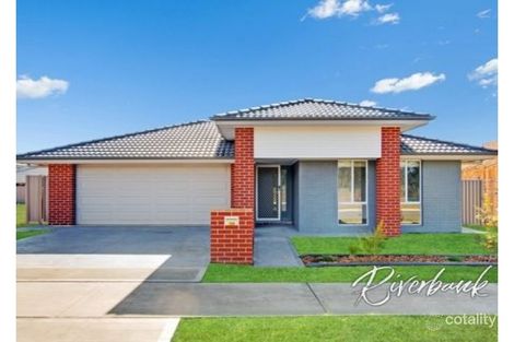 150 Lakeside Pde, Jordan Springs, NSW 2747