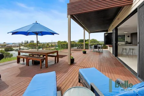 Property photo of 2 Sinclair Avenue Rye VIC 3941