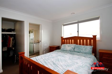 Property photo of 20 Hestia Avenue Cranbourne West VIC 3977