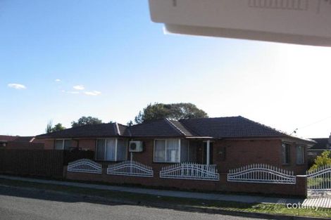 Property photo of 32 Parramatta Crescent Noble Park VIC 3174