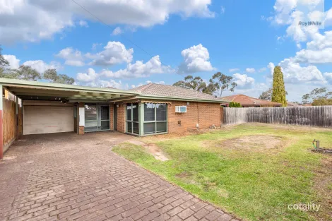 38 Riddle Dr, Melton, VIC 3337