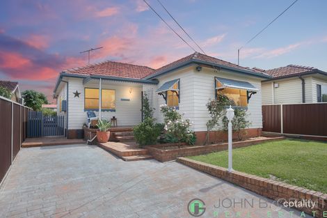 4 Arcadia Rd, Chester Hill, NSW 2162