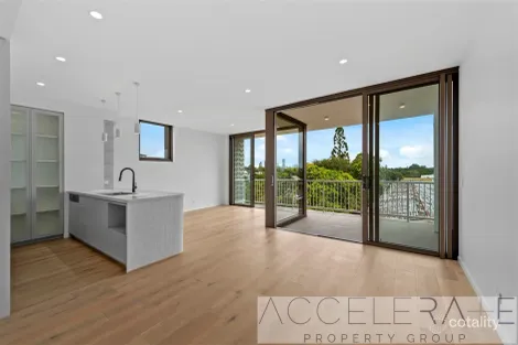 Property photo of 301/86 Halstead Street Coorparoo QLD 4151