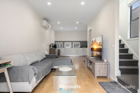 Property photo of 38 Alexander Circuit Craigieburn VIC 3064