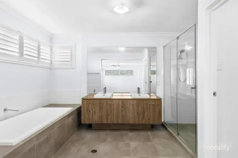 Property photo of 11 Barracks Court Warner QLD 4500