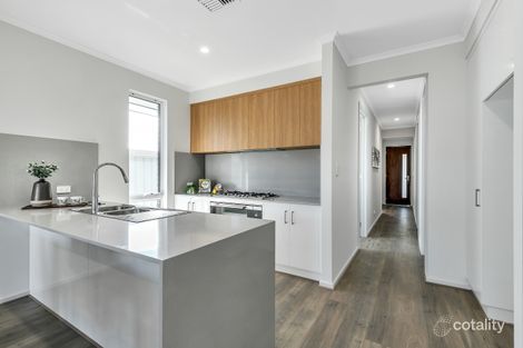 Property photo of 21A Melrose Avenue Clearview SA 5085