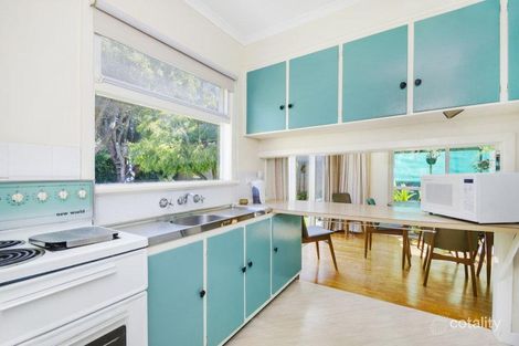 Property photo of 8 Ocean Road Point Lonsdale VIC 3225