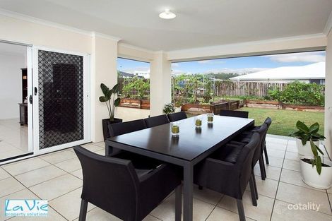 Property photo of 2 Pavia Place Augustine Heights QLD 4300