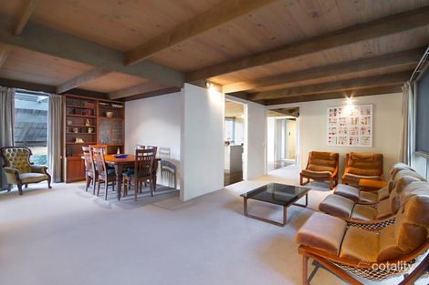 Property photo of 4 Amaroo Court Eltham VIC 3095