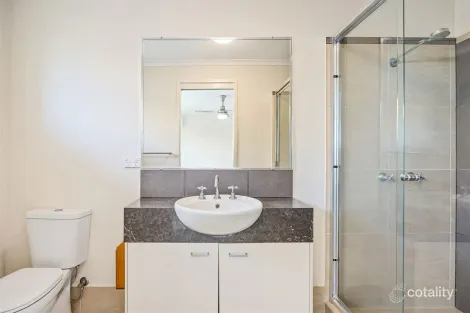 Property photo of 1/62 St Joseph Drive Urraween QLD 4655