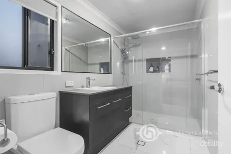 Property photo of 85 Steamer Way Spring Mountain QLD 4300