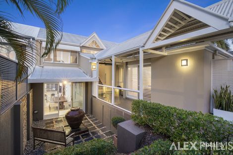 Property photo of 4686 The Parkway Hope Island QLD 4212