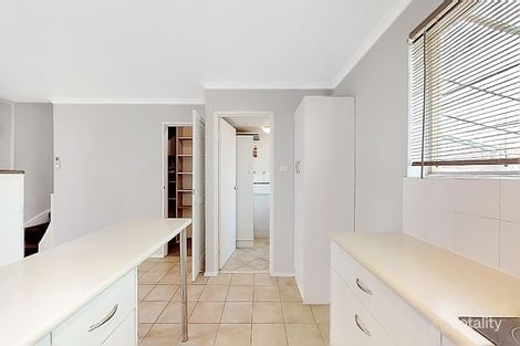 Property photo of 2/6 Yarrow Street Queanbeyan East NSW 2620