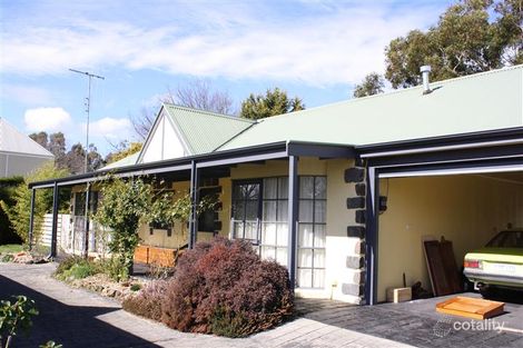 4/16 Carlisle St, Woodend, VIC 3442