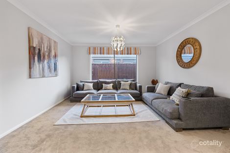 Property photo of 29 Vanessa Circuit Pakenham VIC 3810