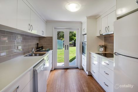 Property photo of 6 Nerissa Road Erina NSW 2250