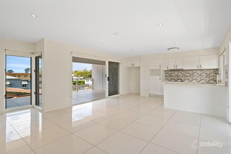 Property photo of 2/679 Wynnum Road Morningside QLD 4170