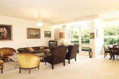 Property photo of 4/3 Wallace Avenue Toorak VIC 3142