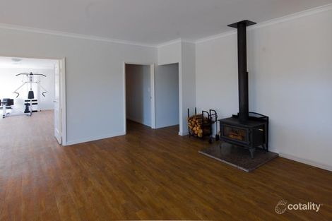 Property photo of 51 Wisteria Way Chittering WA 6084