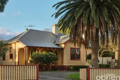 86 Railway Ave, Garfield, VIC 3814